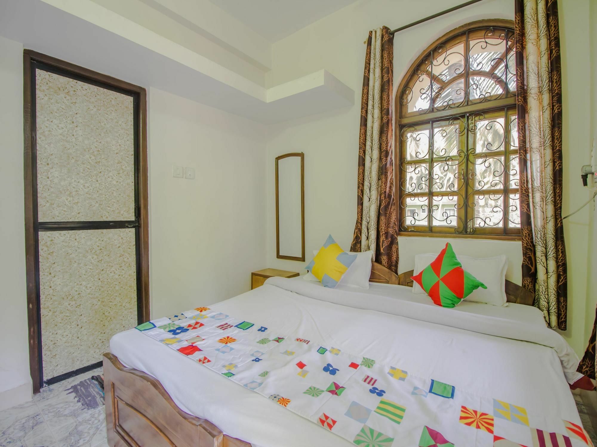 Oyo 14751 Home Magnificent 1Bhk Calangute Baga Exteriör bild
